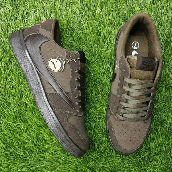 Travis Scott "Velvet